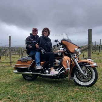 Geraldine & Noel Megalong Valley Wine Tour